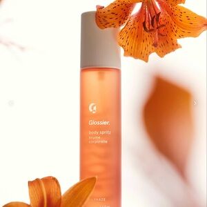 Glossier Body Spritz - Vibrant Orange